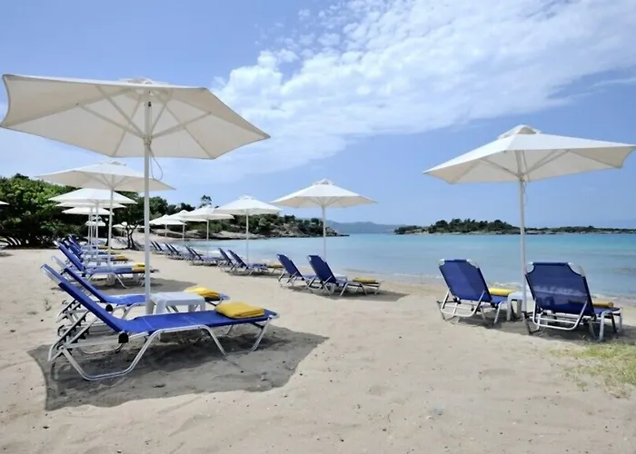 Aks Hinitsa Bay Resort