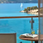 Semesteranläggning (resort) Aks Hinitsa Bay