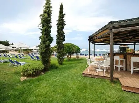 Aks Bay 4*