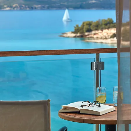 Resort Aks Hinitsa Bay