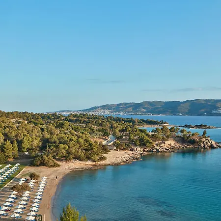 منتجع Aks Hinitsa Bay 4*