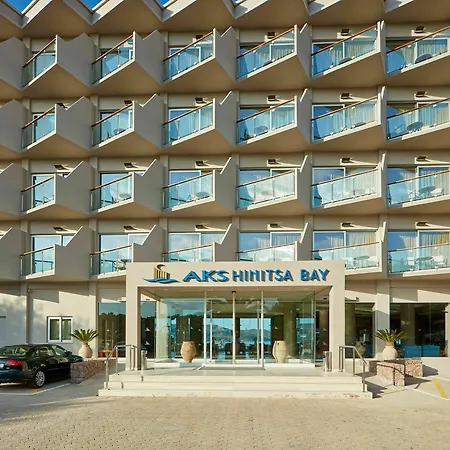 منتجع Aks Hinitsa Bay