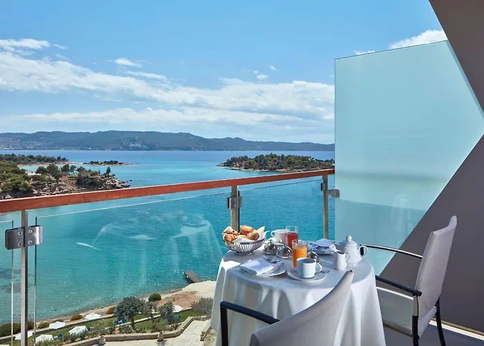 Resort Aks Hinitsa Bay