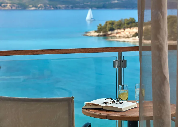 Resort Aks Hinitsa Bay