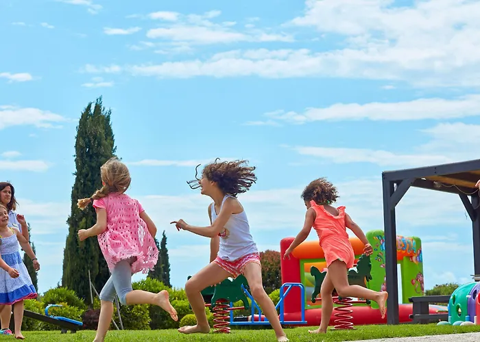 Resort Aks Hinitsa Bay 4*