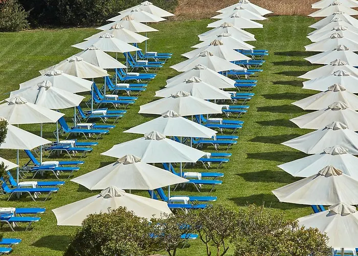 Rezort Aks Hinitsa Bay 4*