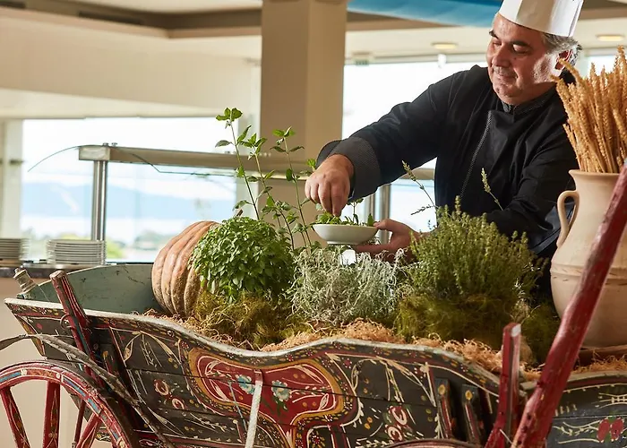 Rezort Aks Hinitsa Bay 4*