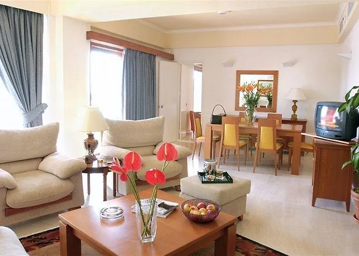 Rezort Aks Hinitsa Bay 4*